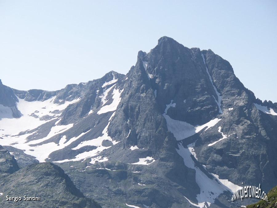 08 Recastello col canale nord ancora innevato.JPG